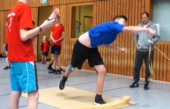 Halle-NO-2019-DSC02813-kugel-simon
