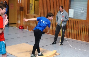 Halle-NO-2019-DSC02843-kugel-timo